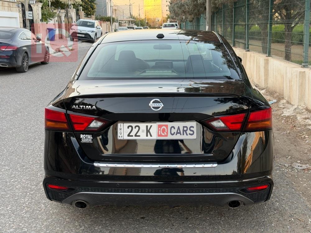 نيسان ألتيما